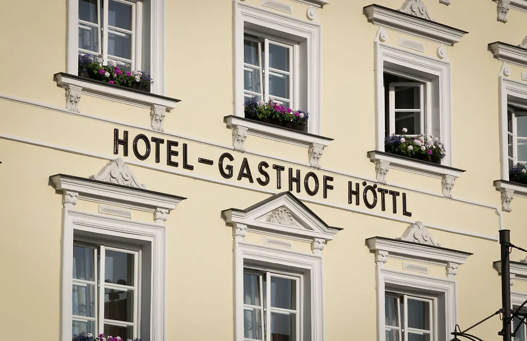 Hotel-Gasthof Hoettl-1